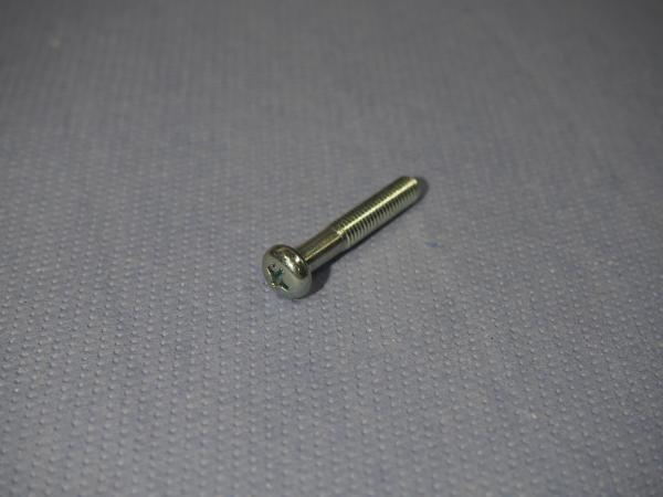 Linsenkopfschraube 5x30 für Suzuki