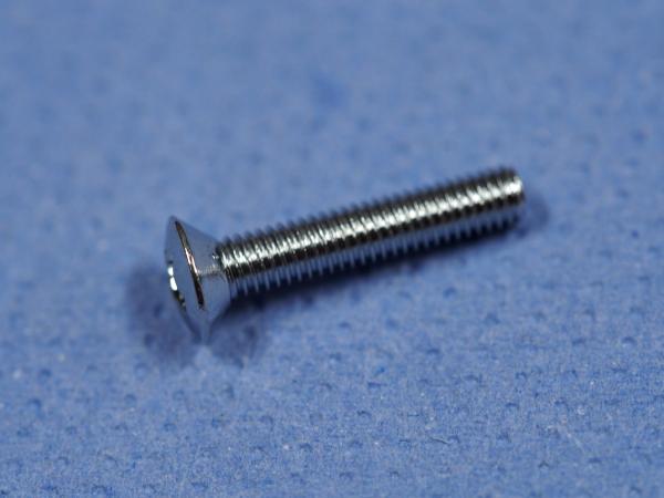 Linsenkopfschraube 3x16 für Suzuki