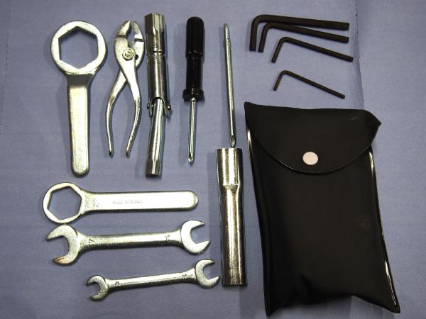 Bordwerkzeug für Suzuki GSX-R, SV, TL