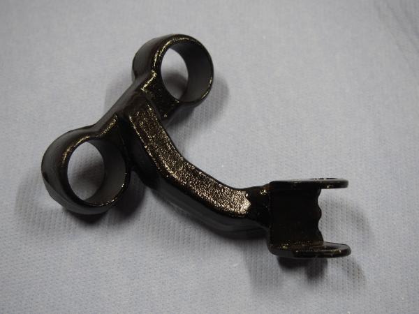 Fussrastenaufnahme vorne rechts für Suzuki DR600, DR650