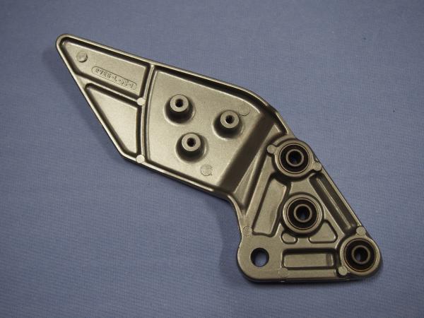 Fussrastenaufnahme vorne links für Suzuki GSF600 , GSF1200 Kult Bandit