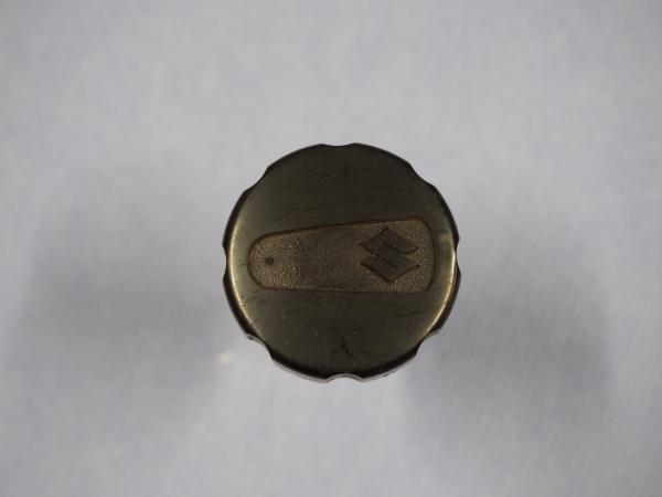 Schraube für Seitendeckel Suzuki A100