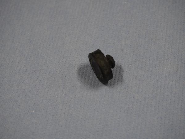 Gummipuffer für Seitendeckel Husqvarna